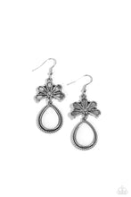 Load image into Gallery viewer, Brightly Blooming Earring - White
