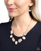 Load image into Gallery viewer, Sensational Showstopper Necklace Set - Gold
