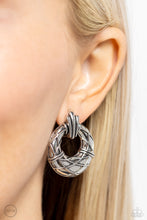 Load image into Gallery viewer, Metro Voyage Earring - Silver
