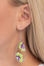 Load image into Gallery viewer, Airily Abloom Earring - Green
