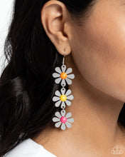 Load image into Gallery viewer, Daisy Dame Earring - Yellow
