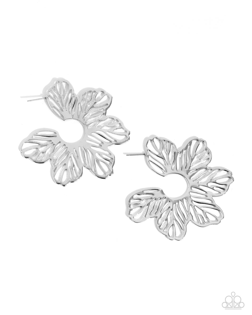 Floral Fame Earring - Silver