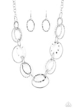 Load image into Gallery viewer, Bend OVAL Backwards Necklace Set - Silver
