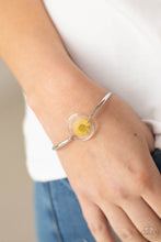 Load image into Gallery viewer, Cottage Season Bracelet - Yellow
