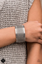 Load image into Gallery viewer, Bronco Bust Bracelet - Silver
