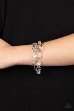 Load image into Gallery viewer, Delightfully Daydreamy Bracelet - White
