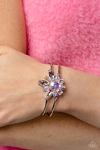 Load image into Gallery viewer, Chic Corsage Bracelet - Multi
